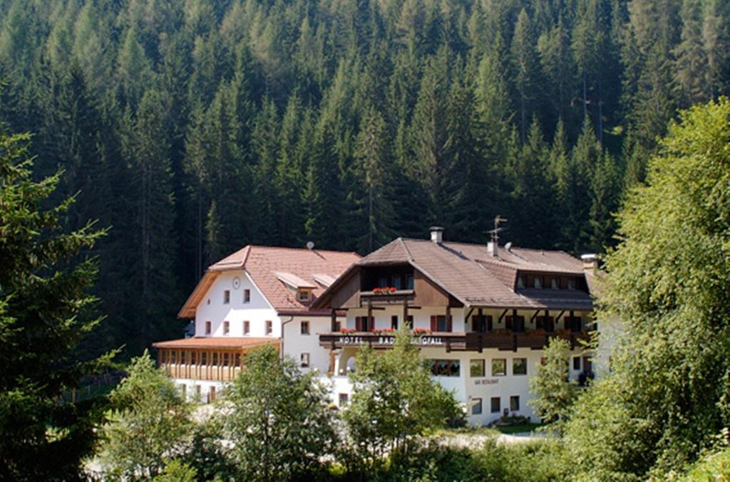 Hotel Bad Bergfall Olang ภายนอก รูปภาพ